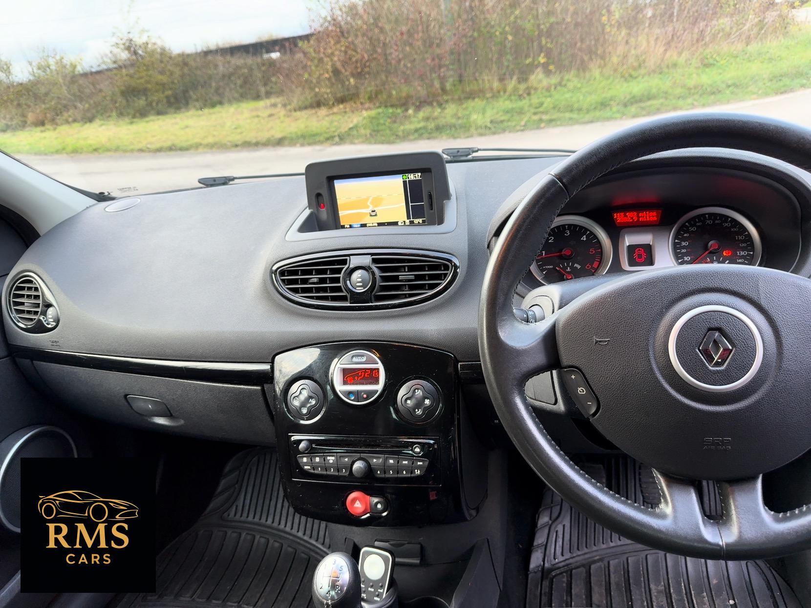 Renault Clio 1.5 dCi GT Line TomTom Sport Tourer 5dr Diesel Manual Euro 5 (88 ps)