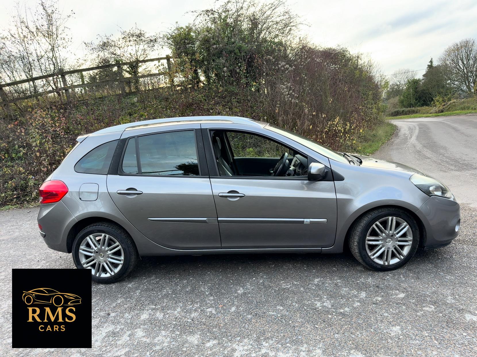 Renault Clio 1.5 dCi GT Line TomTom Sport Tourer 5dr Diesel Manual Euro 5 (88 ps)