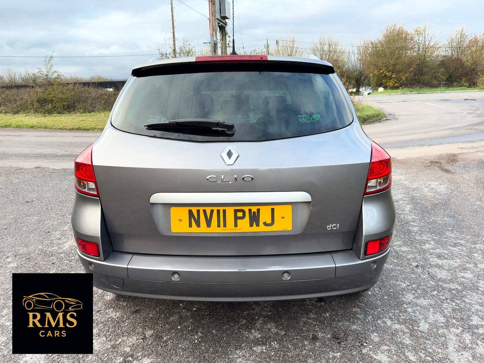 Renault Clio 1.5 dCi GT Line TomTom Sport Tourer 5dr Diesel Manual Euro 5 (88 ps)