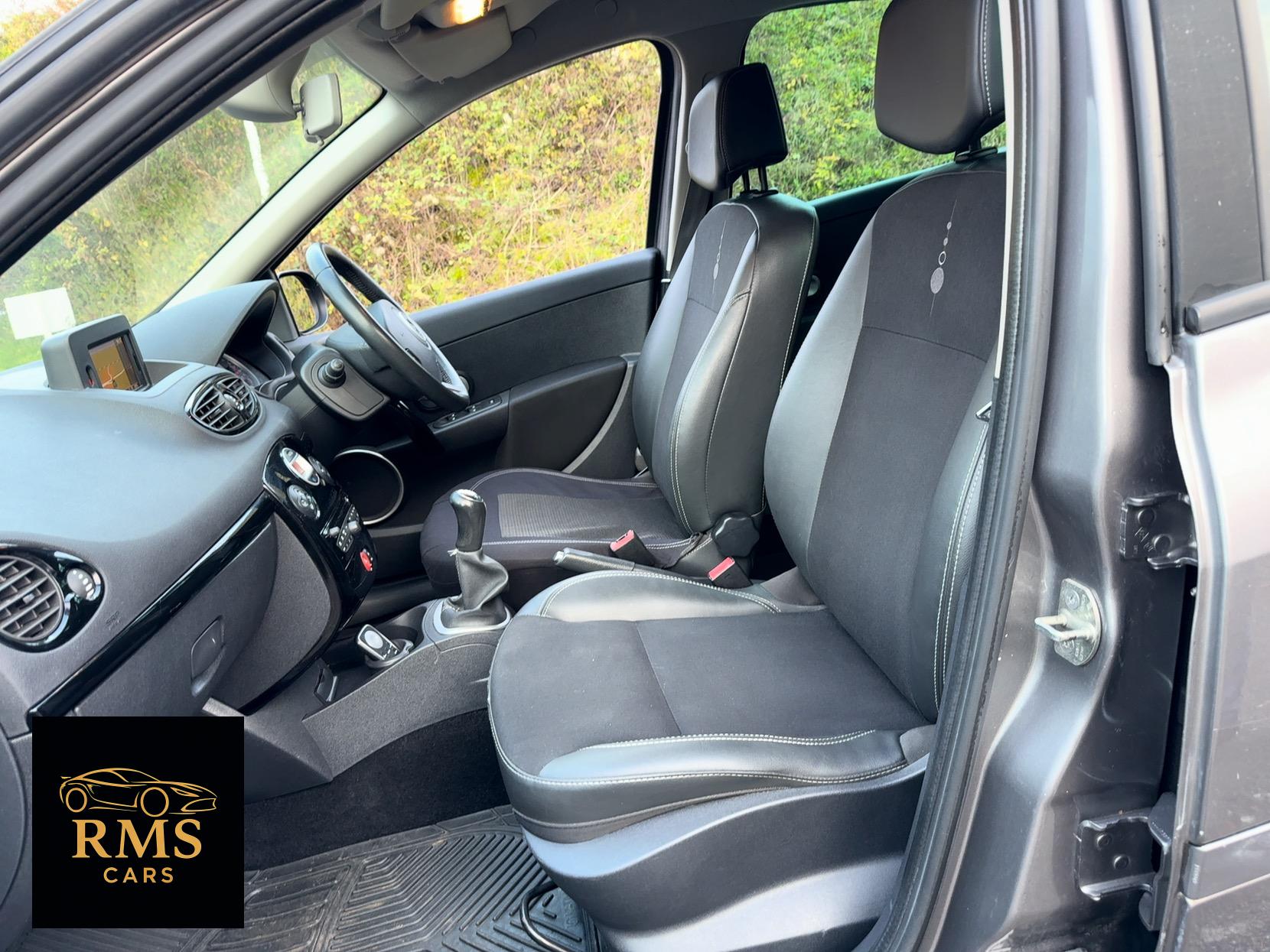 Renault Clio 1.5 dCi GT Line TomTom Sport Tourer 5dr Diesel Manual Euro 5 (88 ps)