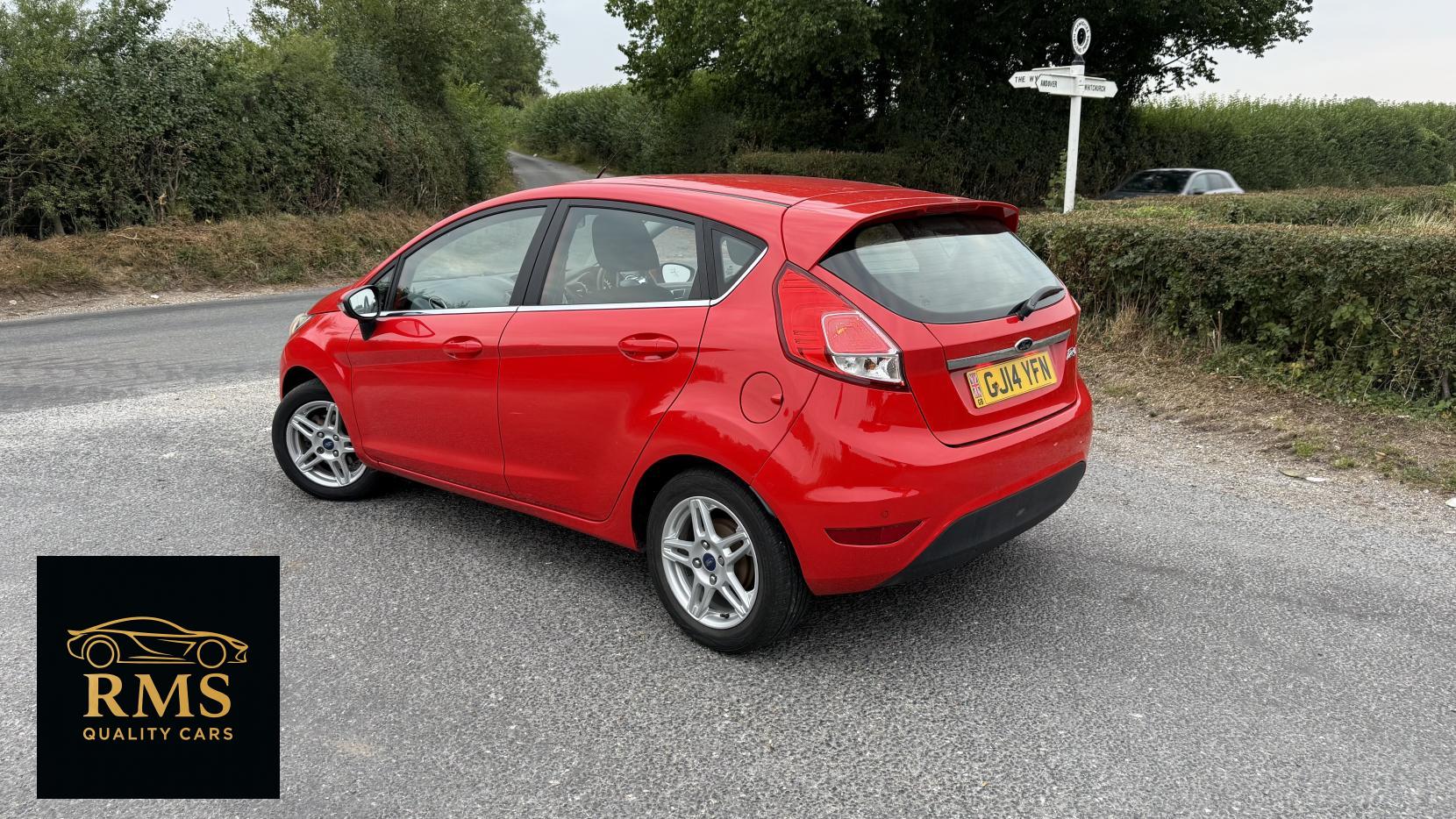Ford Fiesta 1.0 Zetec Hatchback 5dr Petrol Manual Euro 5 (s/s) (80 ps)